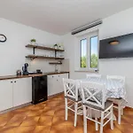 Haya With Heated Pool Apartment *