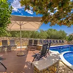 Apartment Haya With Heated Pool *