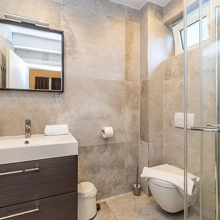 Haya With Heated Pool *