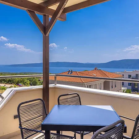 Haya With Heated Pool Apartment