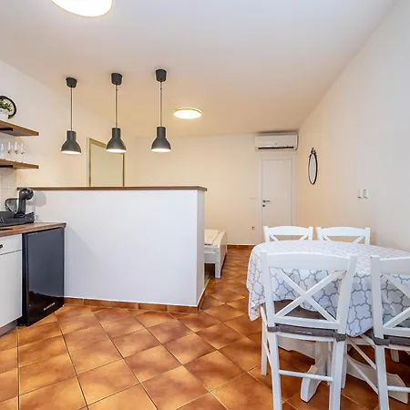 Haya With Heated Pool Apartment