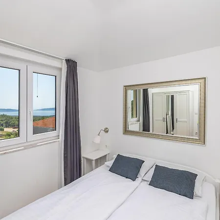 Haya With Heated Pool Apartment *