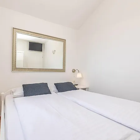 Haya With Heated Pool Apartment