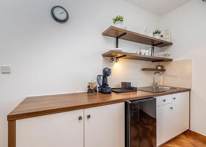 Haya With Heated Pool Apartman