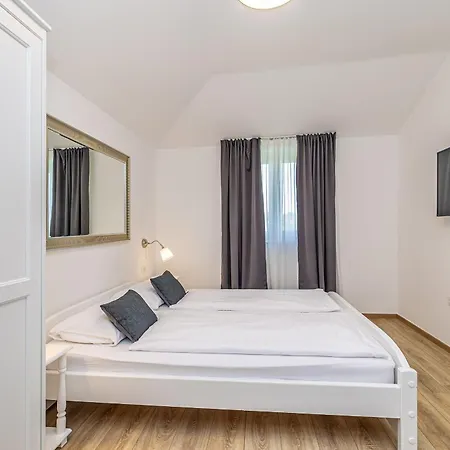 Haya With Heated Pool *