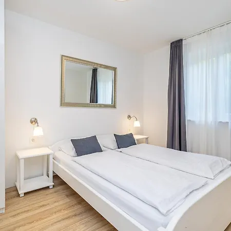 Haya With Heated Pool Linardići