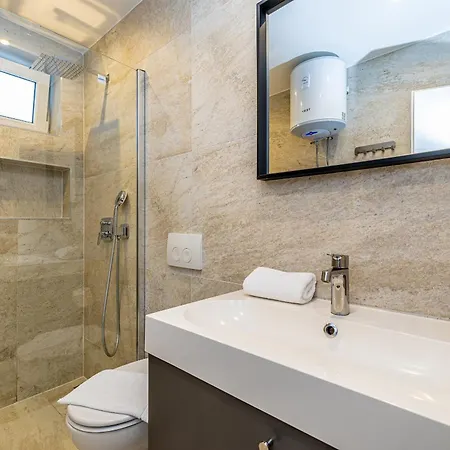 Haya With Heated Pool Διαμέρισμα