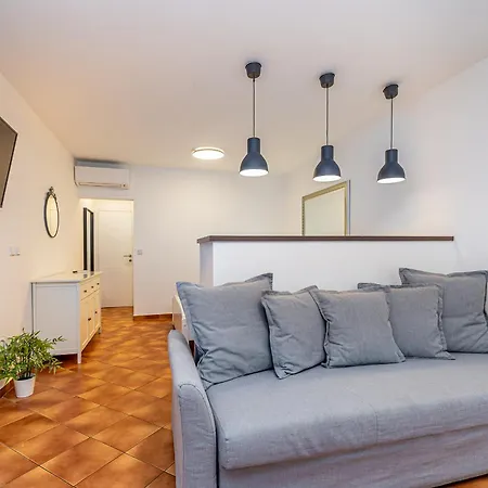 Haya With Heated Pool *